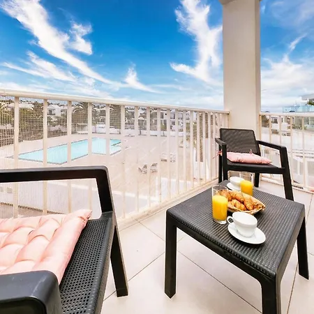 بيت للعطل Sun Glow Senator-pool View